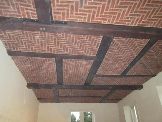 Boiseries plafond avant gommage